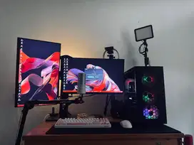 Set Up PC Gaming + Monitor