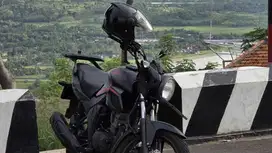 Verza 150 Cw Macho Matte Black + Box + Ban Michelin Baru