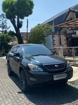 Toyota Harrier 3.0 CBU 2004