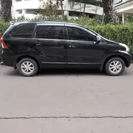 TOYOTA AVANZA METIK 2014