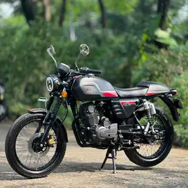 BENELLI MOTOBI 152 HITAM 2022 KM 4K PAJAK PANJANG NO MINUS
