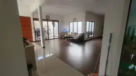 Dijual Rumah Cluster Versailes Residence BSD CITY