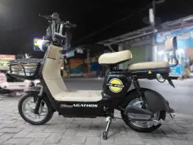 SEPEDA LISTRIK DI JAMIN TERMURAH DARI YG LAIN,MAU DISKON CUKUP WA SAJA