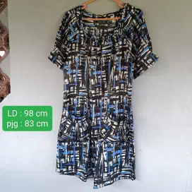 Baju wanita gaun dress midi dress motif abstrak