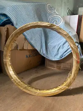 Rcb uk185x17 gold