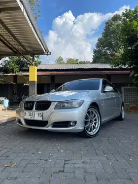 BMW 320i E90 LCI executive