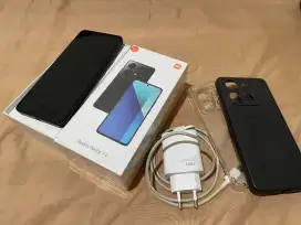 Xiaomi Redmi Note 13 5G 8/256 Black Original. Ex pemakaian cewe