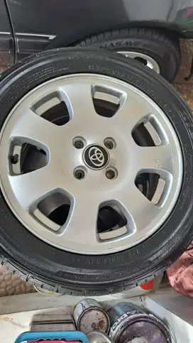 Velg oem Hyundai Avega ring 15
