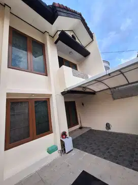 Dijual rumah didaan mogot baru jakbar