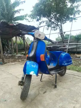 Vespa exlusive 2 thn 96