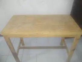 jual meja makan ada 4