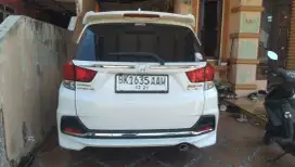 Honda Mobilio RS matic, tahun 2018 warna putih