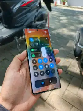 Infinix Note 40 PRO 5G 8+8/256