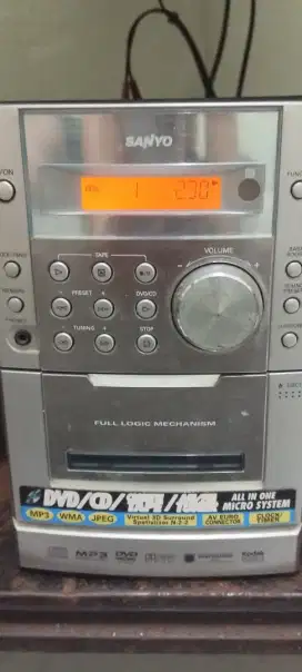 Micro compo sanyo japan