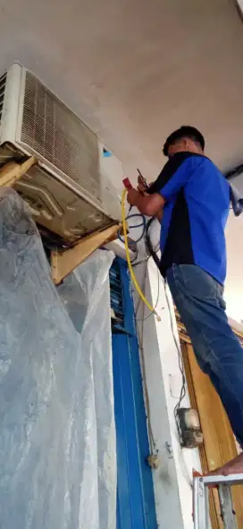 Jasa Service AC mati total ke rumah