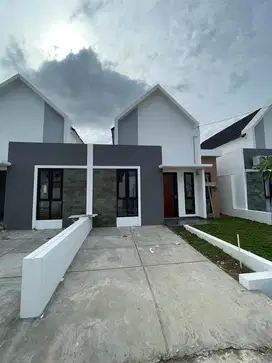 Disewakan Rumah Di Komplek PALM HILL PALEMBANG(Belakang CGC PALEMBANG)