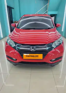 Honda HRV 1.5 E automatic 2016 merah