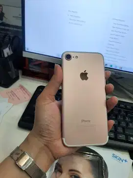 Iphone 7 internal 32gb.