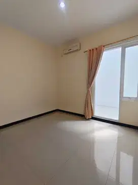 Sewa  Rumah Apik Minimalis di Taman Kopo Indah TKI 5