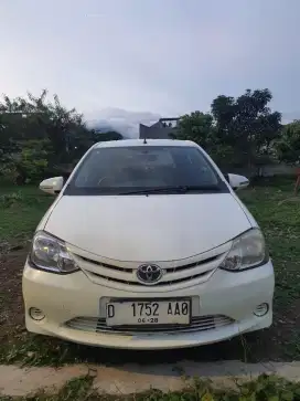 Etios Valco 2013
Mulus luar dalam
Mesin bagus