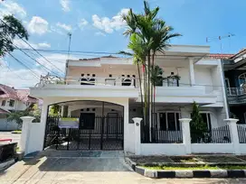 Dijual murah rumah di komplek aria graha soetta