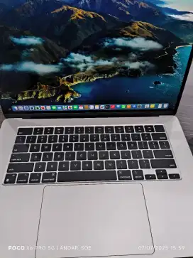Macbook air M2 2023