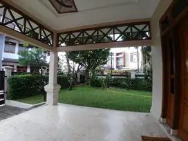 Rumah Luas Mewah Bandung