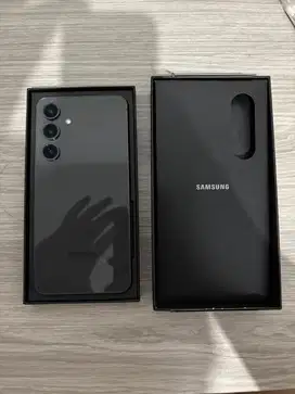 Dijual Samsung S24 FE Graphite – Fullset Mulus!