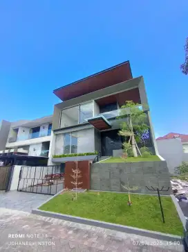 RUMAH MEWAH KONSEP VILLA DI BUKIT GOLF MEDITERANIA