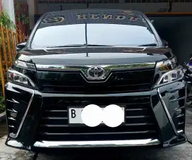 Toyota Voxy2.0 AT Low KM, Pajak Panjang