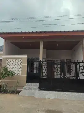 Disewakan 1 rumah bulanan