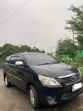 Innova E 2012 Bensin