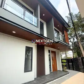 Dijual Rumah Griya Loka Sektor 1.4 BSD City Brand New