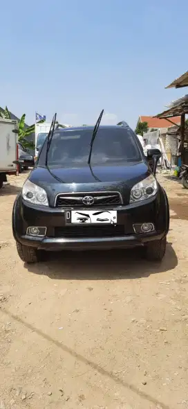 Toyota rush 2010