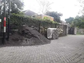 Rumah Asri Tanah Luas 701 m² Dekat JCM, Sinduadi Mlati