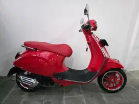 Vespa Primavera 150 abs red edition