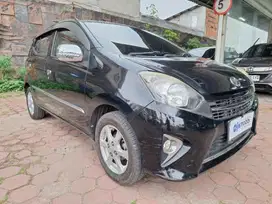 TDP Rendah Toyota Agya 1.0 G Bensin-MT 2014 Hitam CBYZB