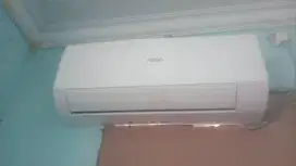 AC merek Aqua sanyo 1/2 PK Jual cepet