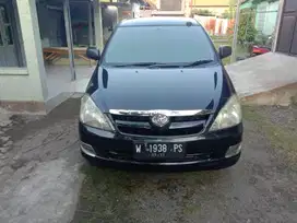 Toyota Kijang Innova 2005 Bensin