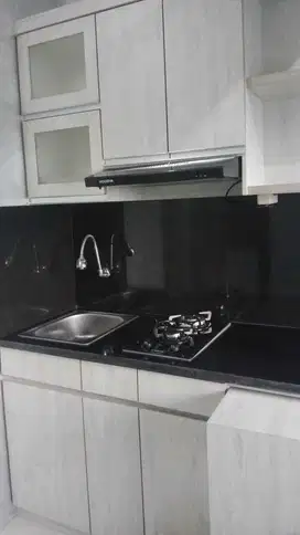 APARTEMEN GREEN PRAMUKA ATAS MALL 2 BR FURNISH BULANAN