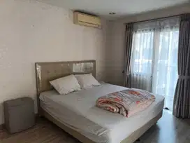 2 Bedroom Furnished Unit Corner Paling Besar Siap Huni Terawat