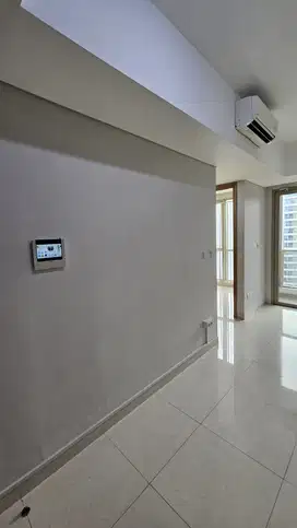 Di sewakan apartemen taman anggrek residences