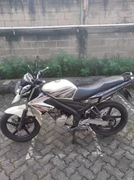 Vixion tahun 2013 pajak on