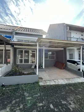 TOWNHOUSE di tanah baru,Depok,harga allin,Jagakarsa