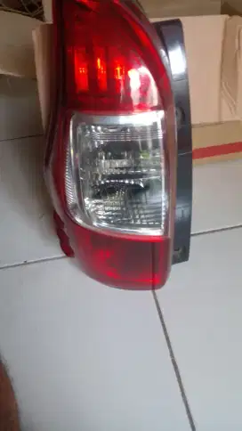 Lampu stop avanza