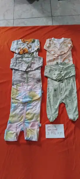 Jumper panjang bayi