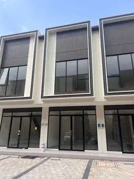Ruko 2 lantai baru jadi di kawasan sorrento gading serpong