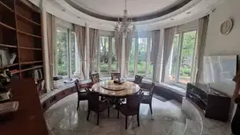 Rumah Mewah 2 Lantai, Cempaka Putih, Butuh Renovasi