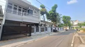 Rumah Siap Huni di Cempaka Putih, Dekat Indomaret, Pagi-Sore, KFC, dll