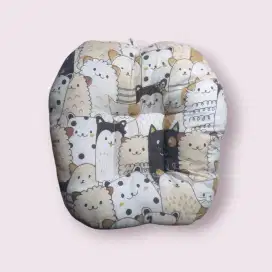 Bantal menyusui baby